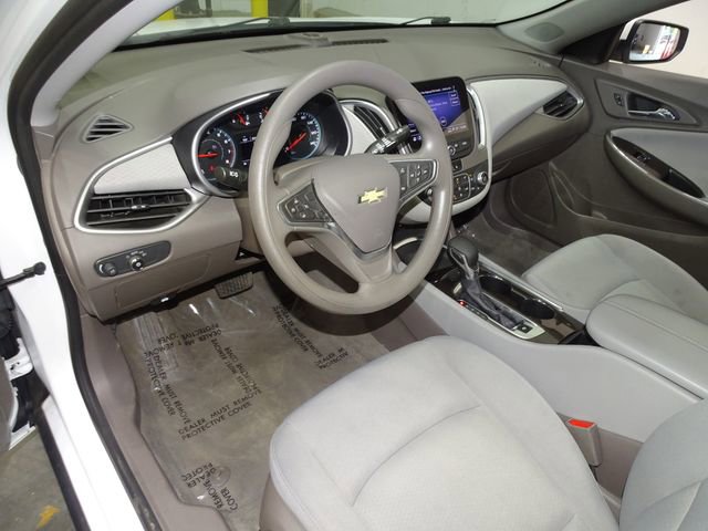 Used 2022 Chevrolet Malibu LT image 23