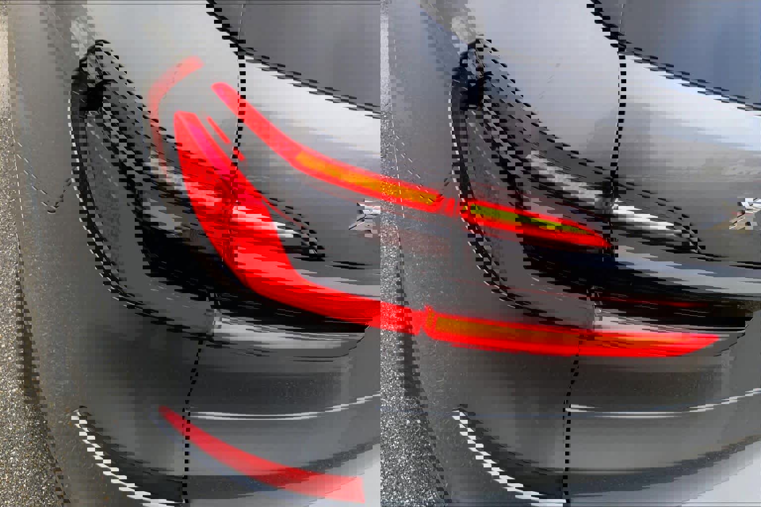 Certified 2025 BMW X7 M60i image 27