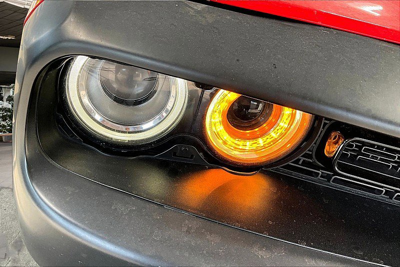 Used 2018 Dodge Challenger SXT w/ Blacktop Package RWD image 24
