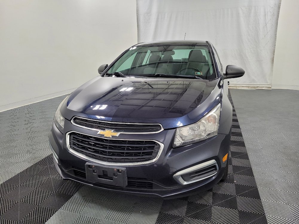 Used 2015 Chevrolet Cruze LS FWD image 15