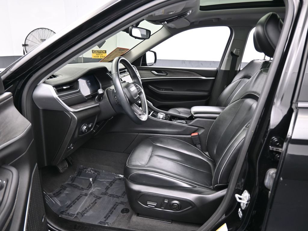 Used 2021 Jeep Grand Cherokee L Limited image 12