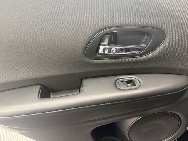 Certified 2022 Honda HR-V LX image 16