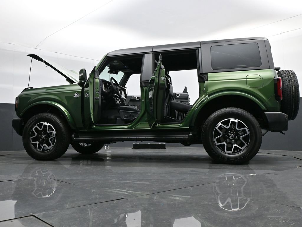 New 2025 Ford Bronco Outer Banks image 38