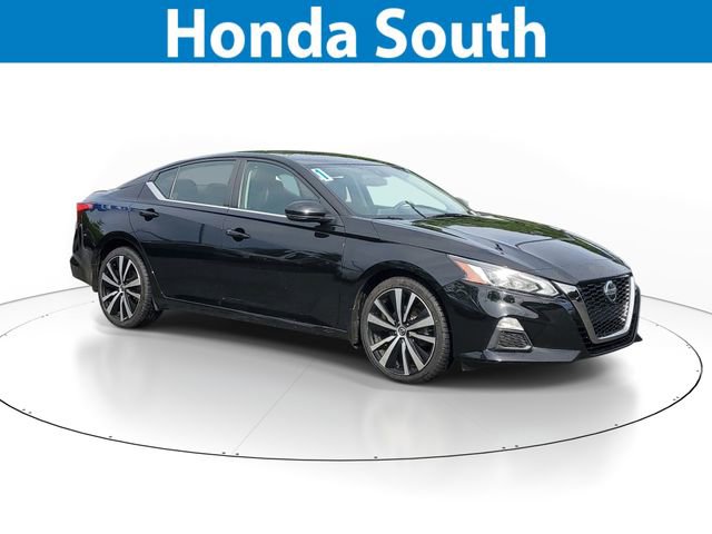 Used 2021 Nissan Altima 2.5 SR w/ SR Premium Package AWD/4WD image 1