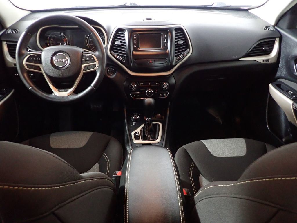 Used 2017 Jeep Cherokee Sport w/ Cold Weather Group image 34