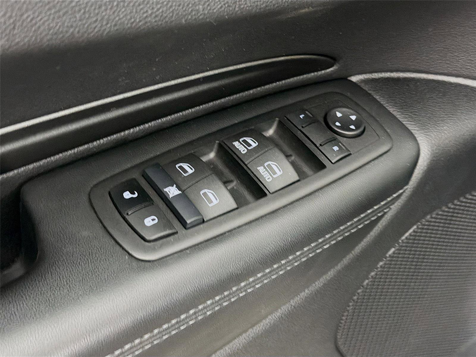 Used 2024 Dodge Durango SXT AWD/4WD image 19