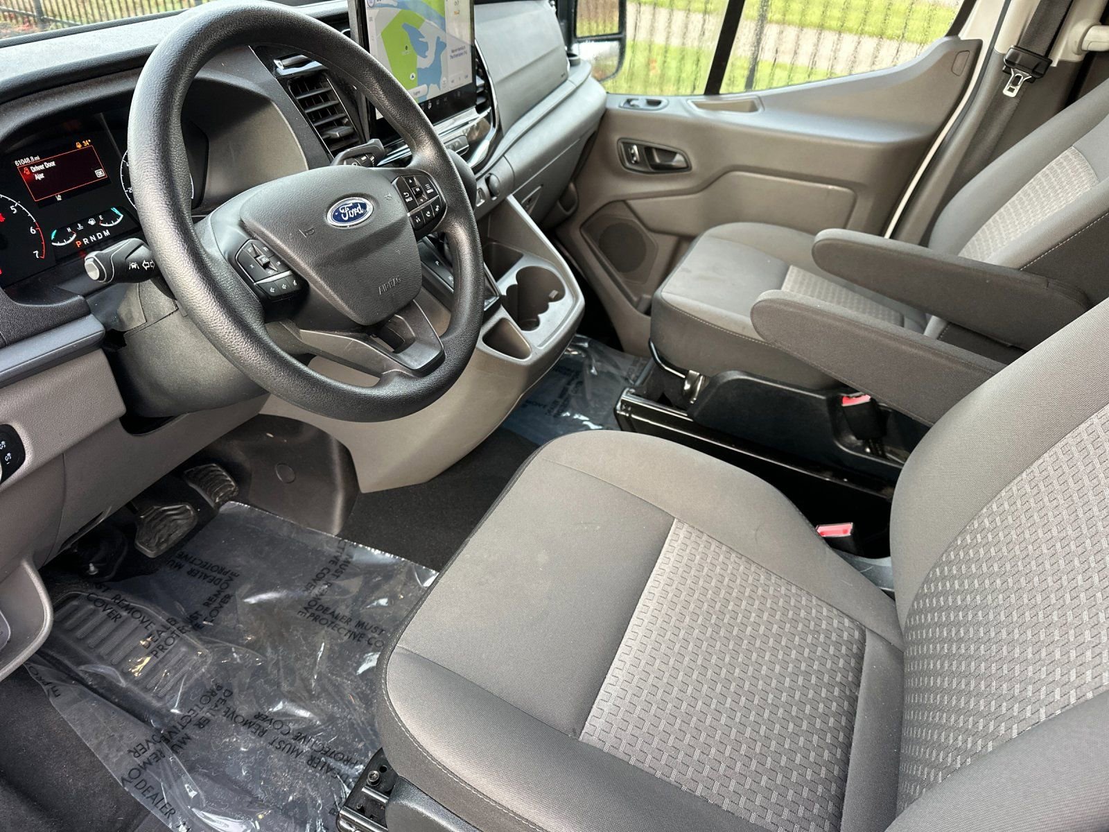 Used 2023 Ford Transit 350 XLT image 11