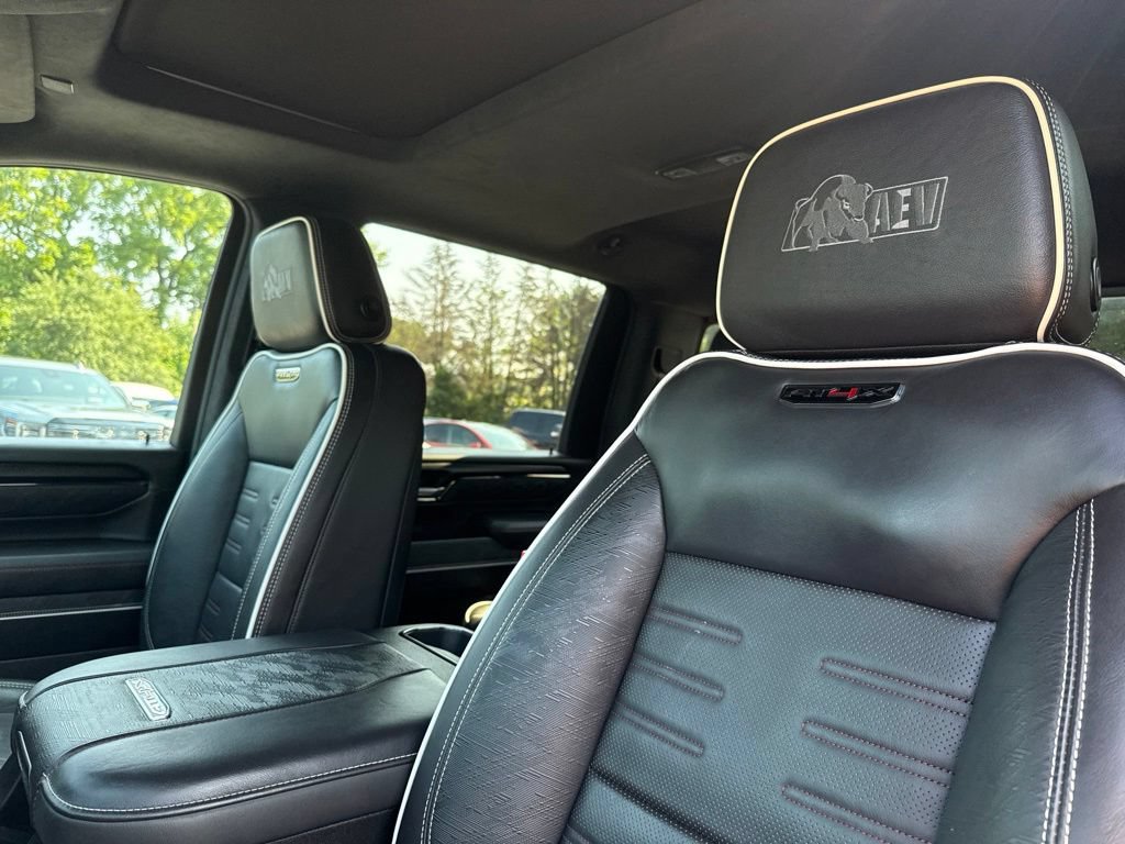 Used 2025 GMC Sierra 2500 AT4X w/ AT4X AEV Edition AWD/4WD image 27