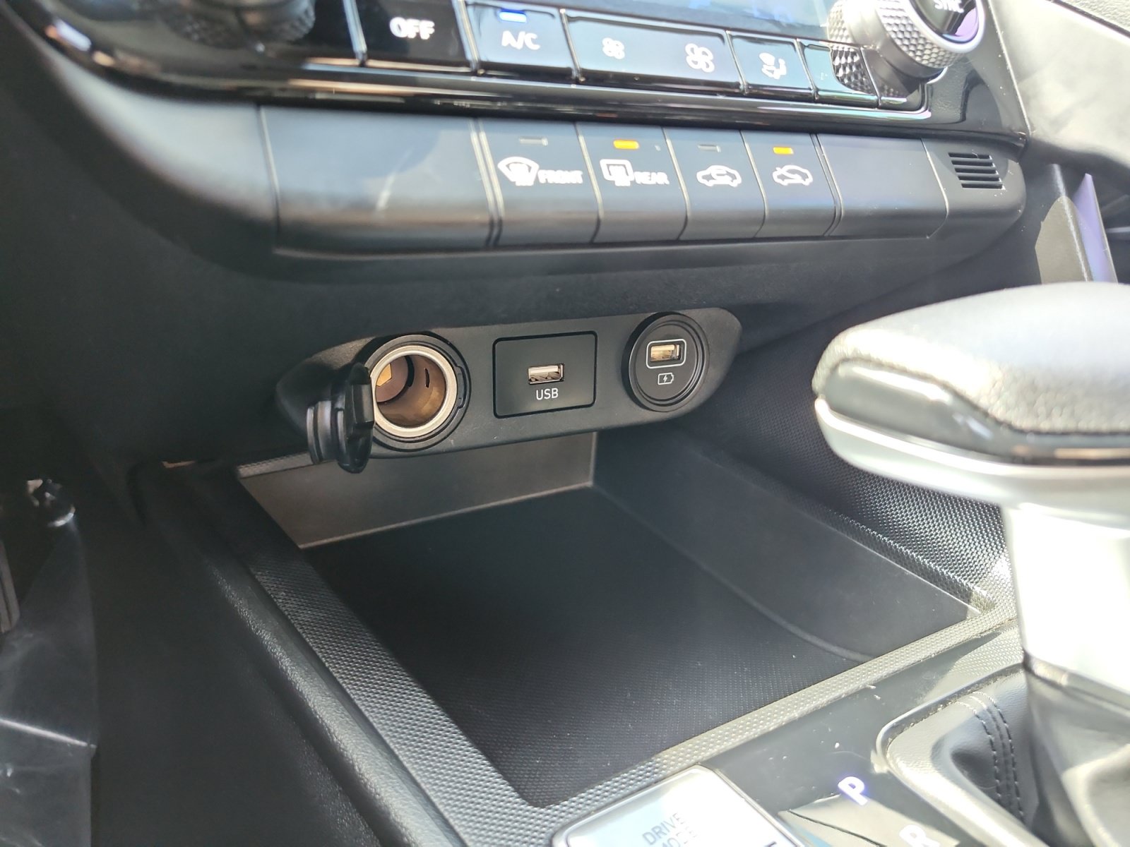 Used 2021 Hyundai Elantra SEL FWD image 18