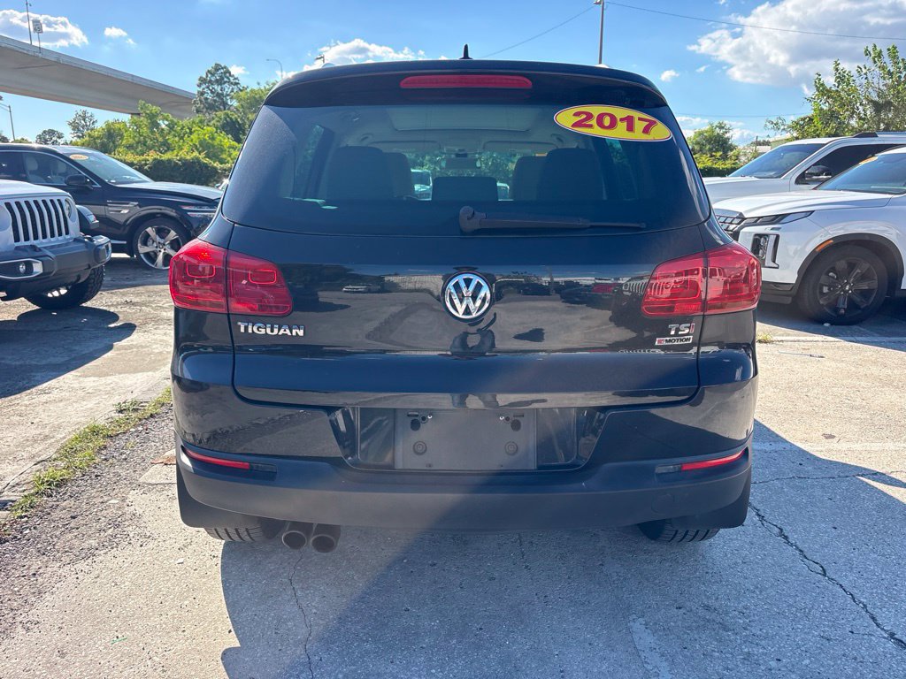 Used 2017 Volkswagen Tiguan Wolfsburg Edition AWD/4WD image 4