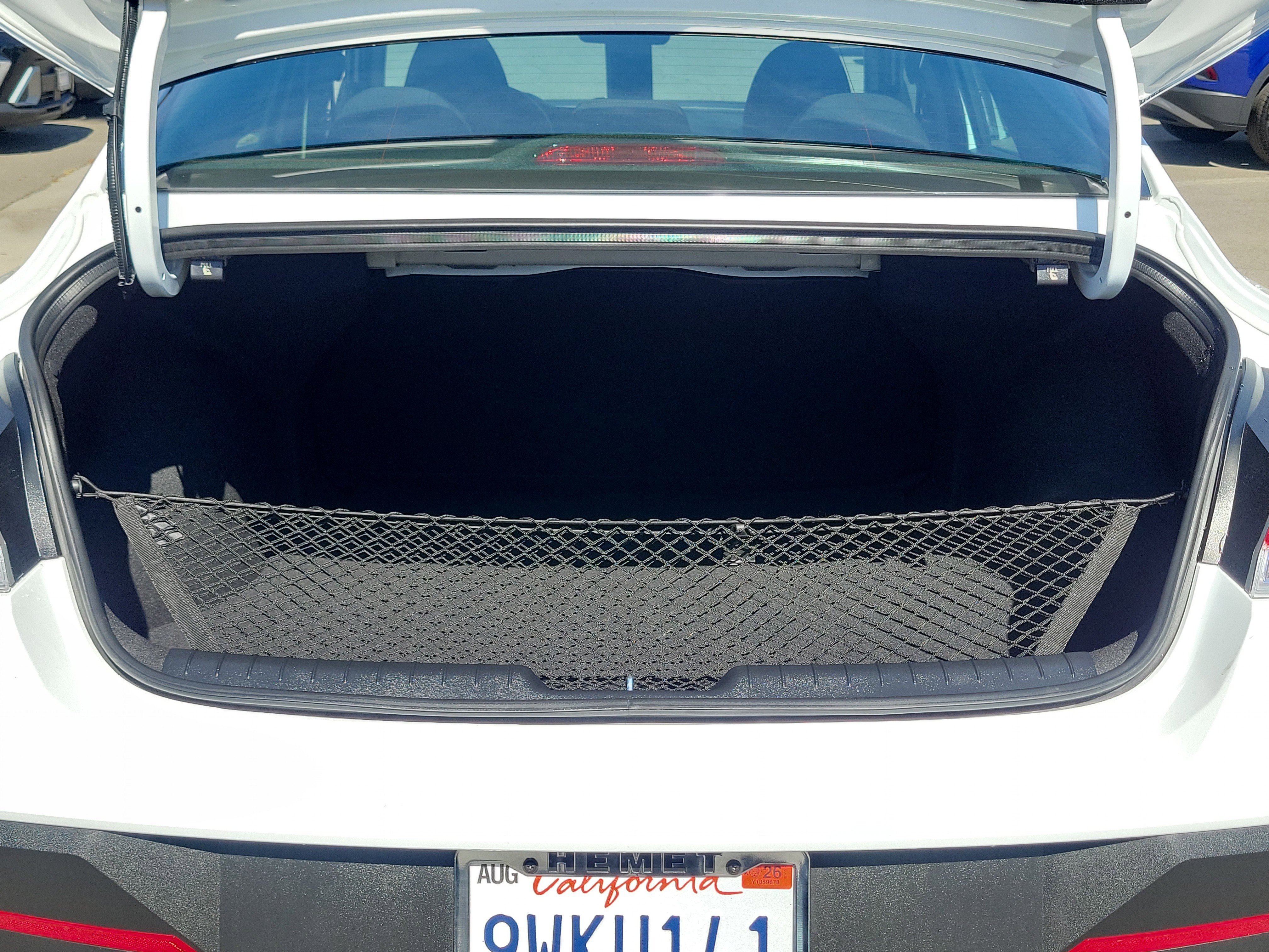 Certified 2025 Hyundai Elantra SE image 27