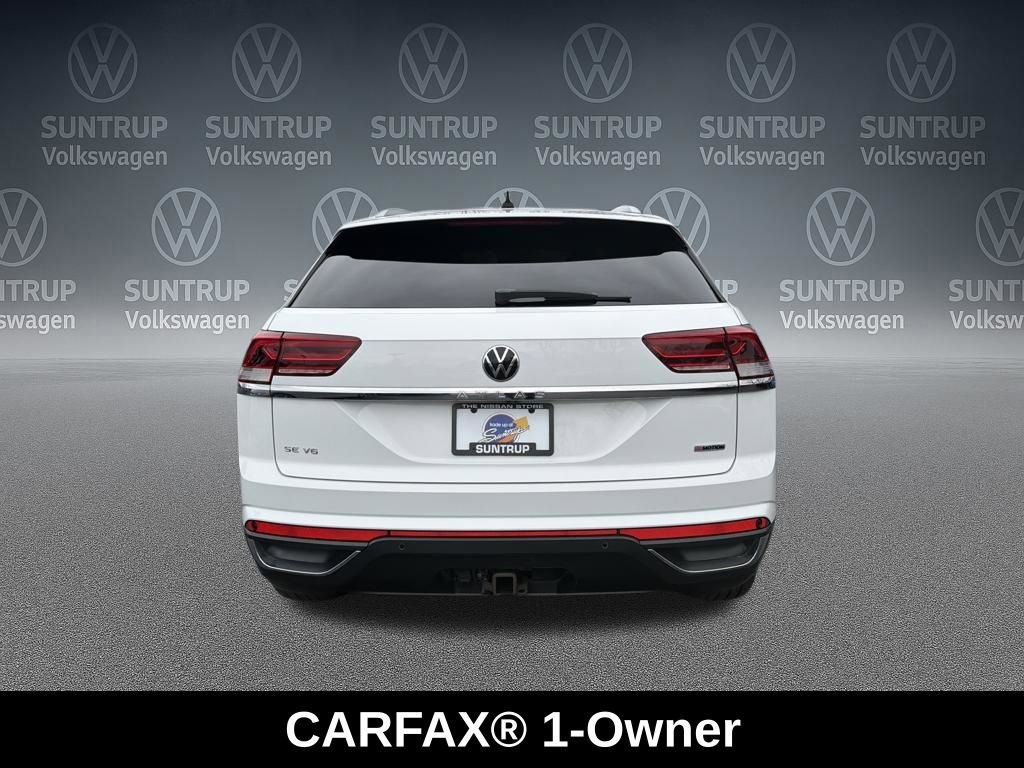 Used 2022 Volkswagen Atlas Cross Sport SE w/ Black Wheel Package image 4