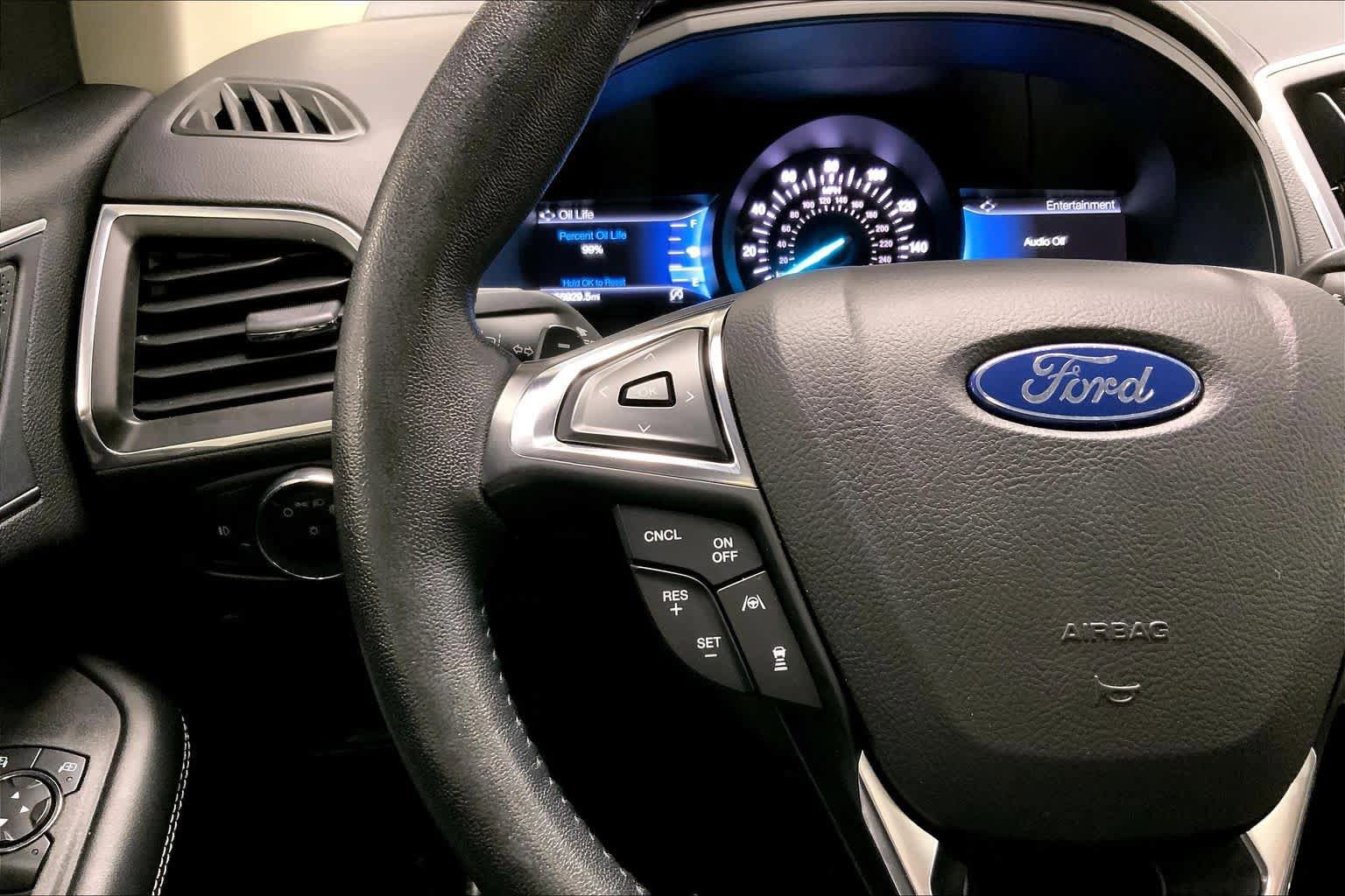 Used 2022 Ford Edge Titanium w/ Equipment Group 301A AWD/4WD image 24