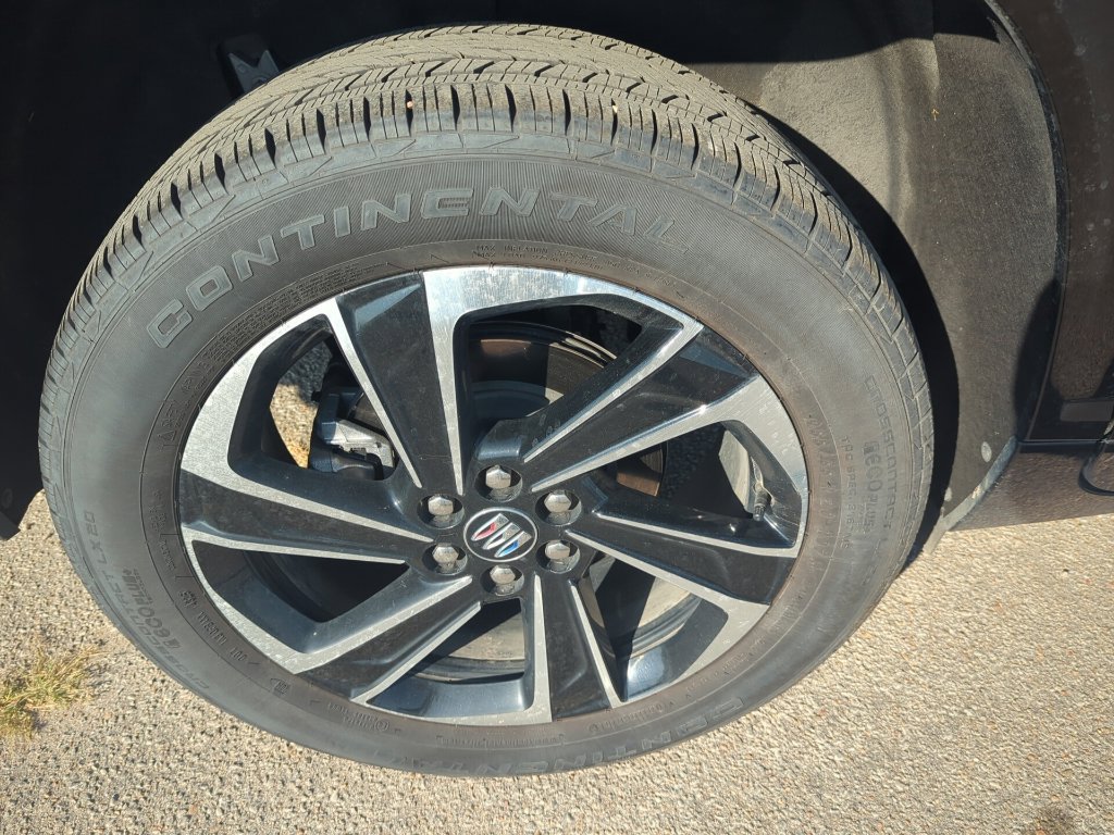 Certified 2026 Buick Enclave Sport Touring FWD image 10