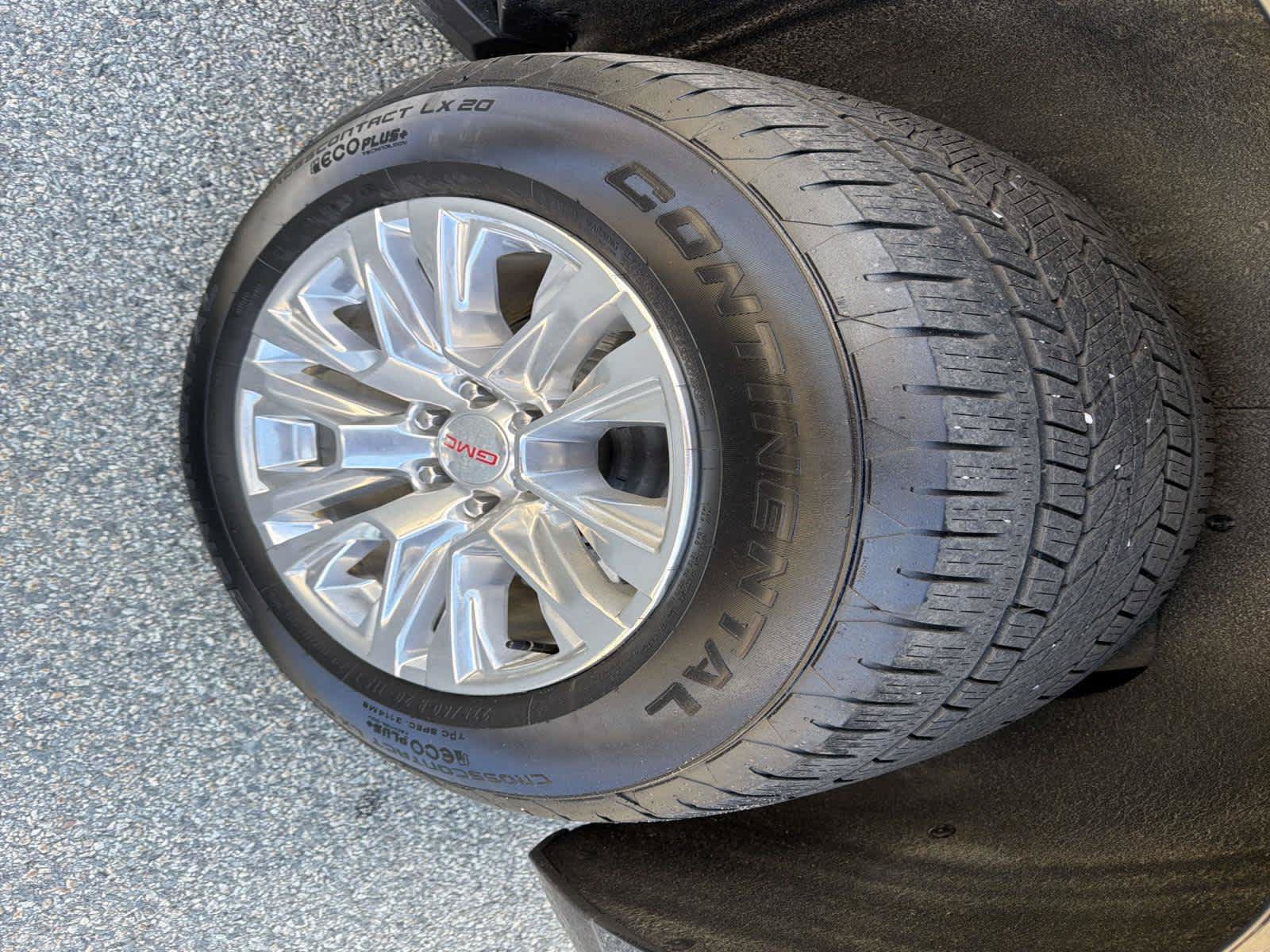 Used 2025 GMC Yukon Denali image 19