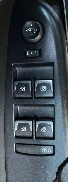 Used 2015 Cadillac SRX Luxury w/ Driver Awareness Package image 41