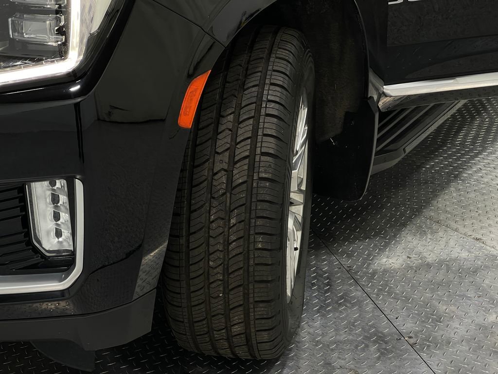 Used 2021 GMC Yukon Denali w/ Advanced Technology Package image 39