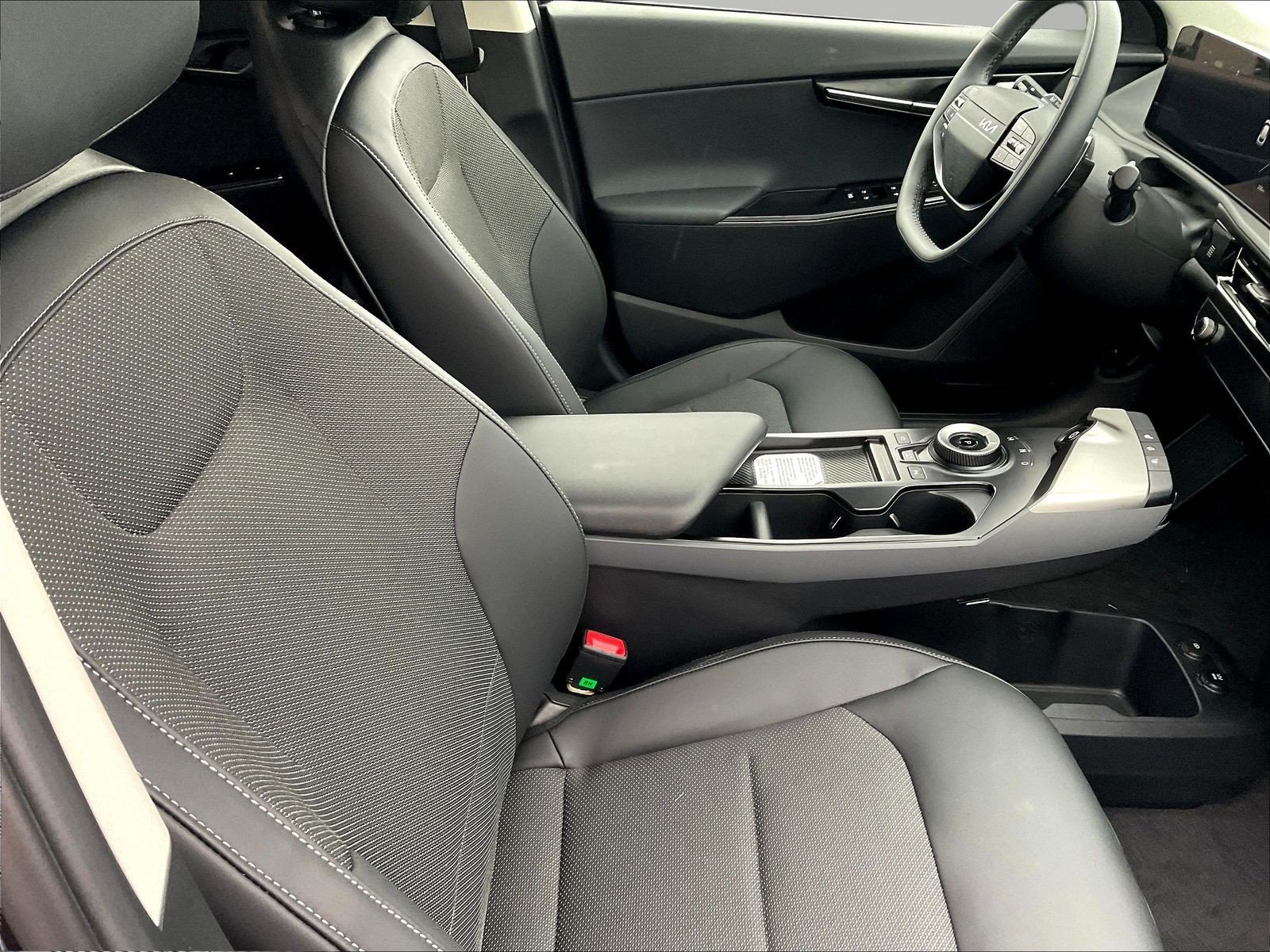 New 2026 Kia EV6 Light AWD/4WD image 18