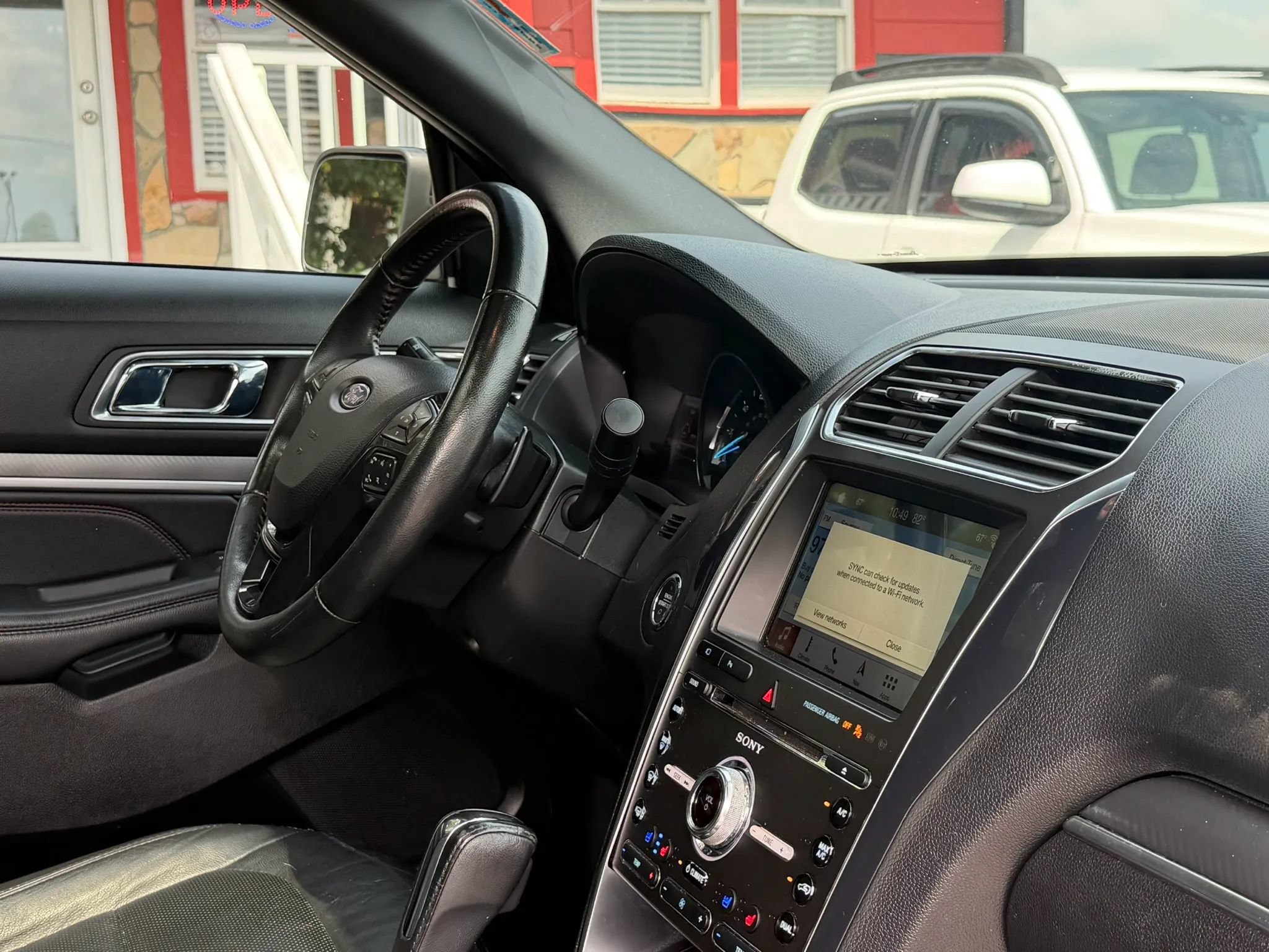 Used 2018 Ford Explorer Sport w/ Equipment Group 401A AWD/4WD image 28