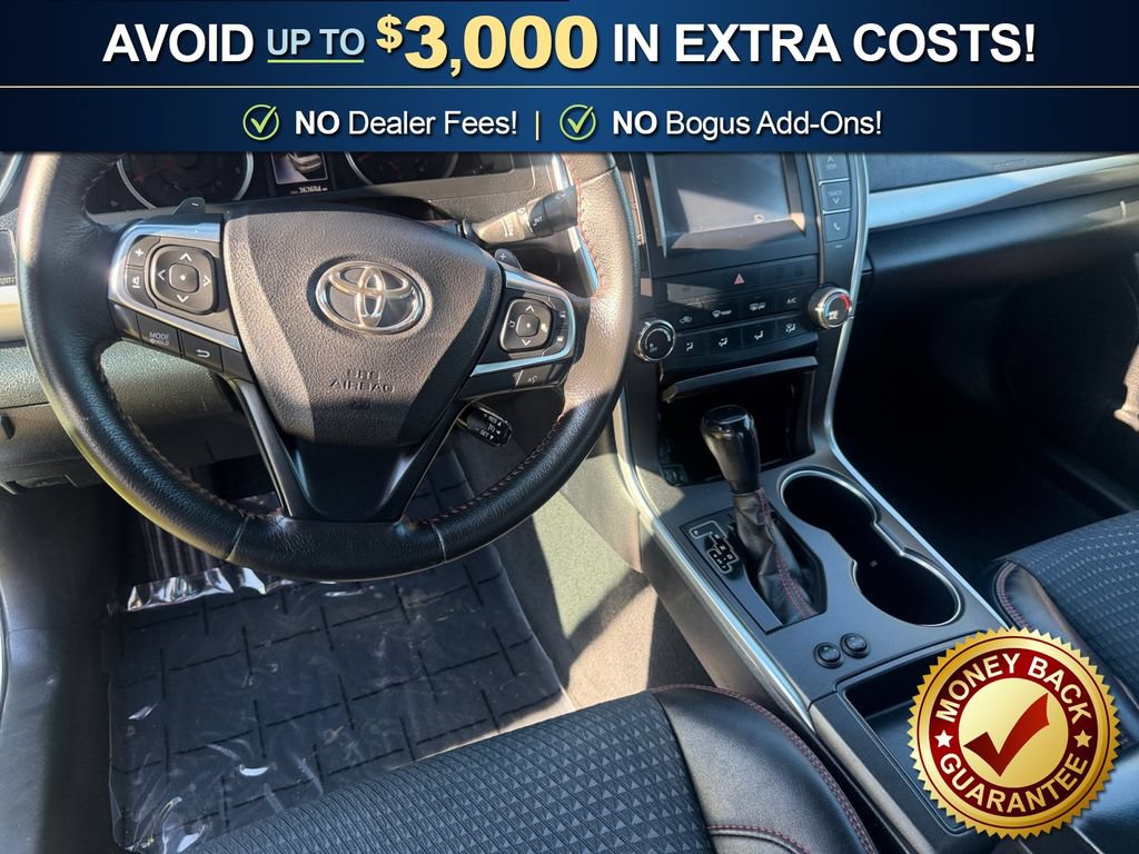 Used 2015 Toyota Camry SE FWD image 17
