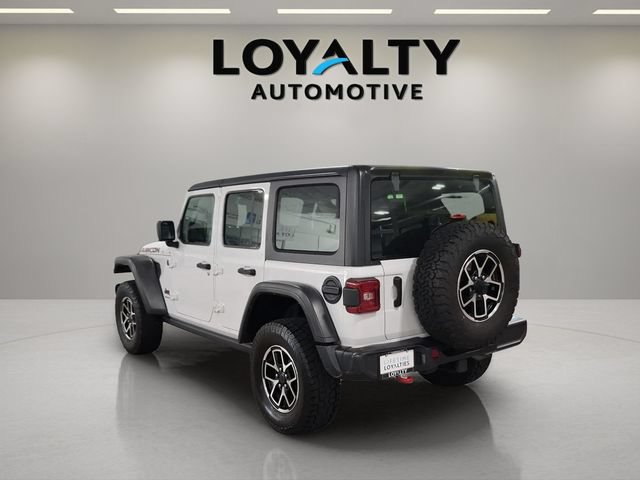 Used 2024 Jeep Wrangler Unlimited Rubicon AWD/4WD image 3