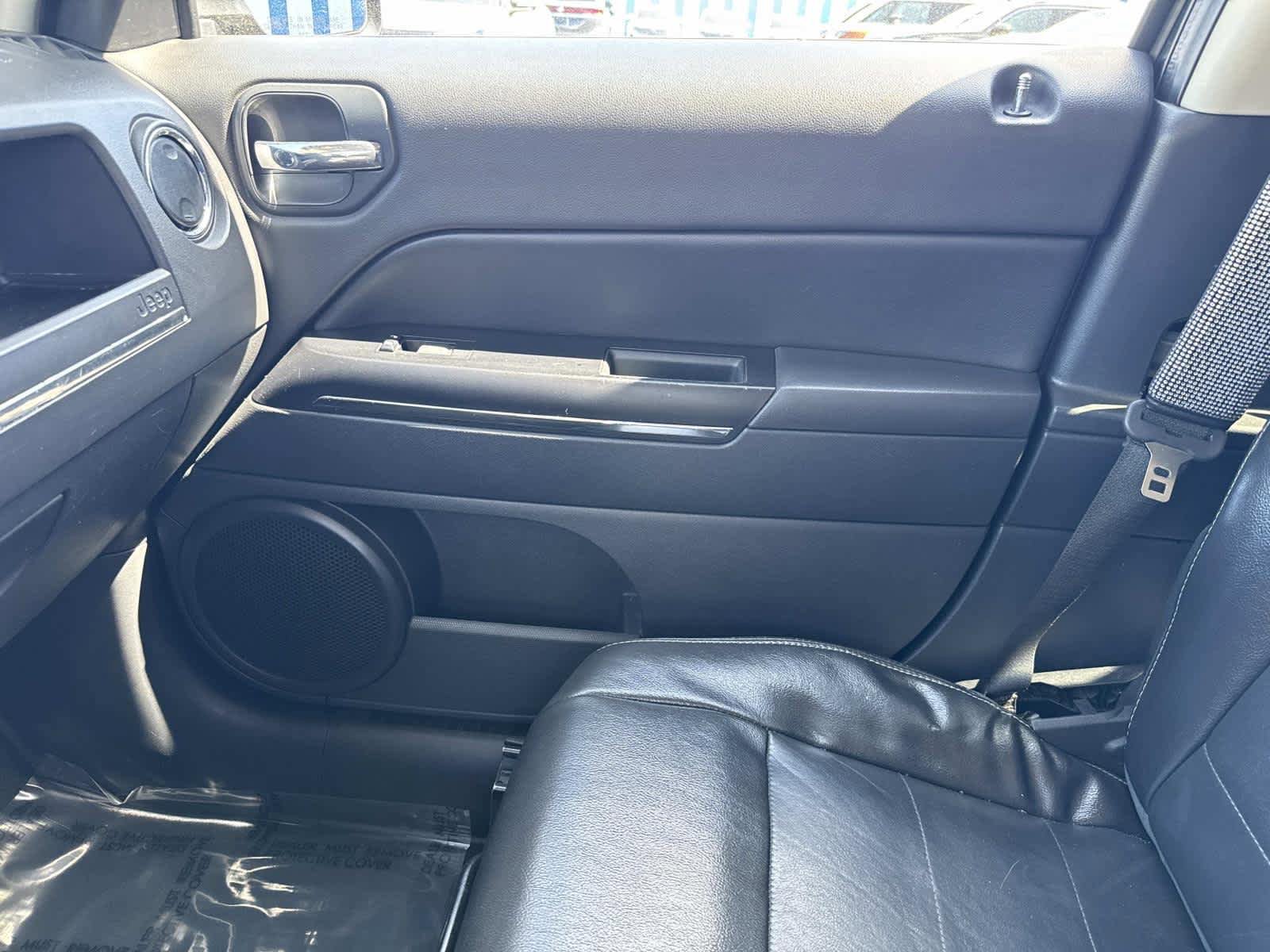 Used 2011 Jeep Patriot Latitude FWD image 36