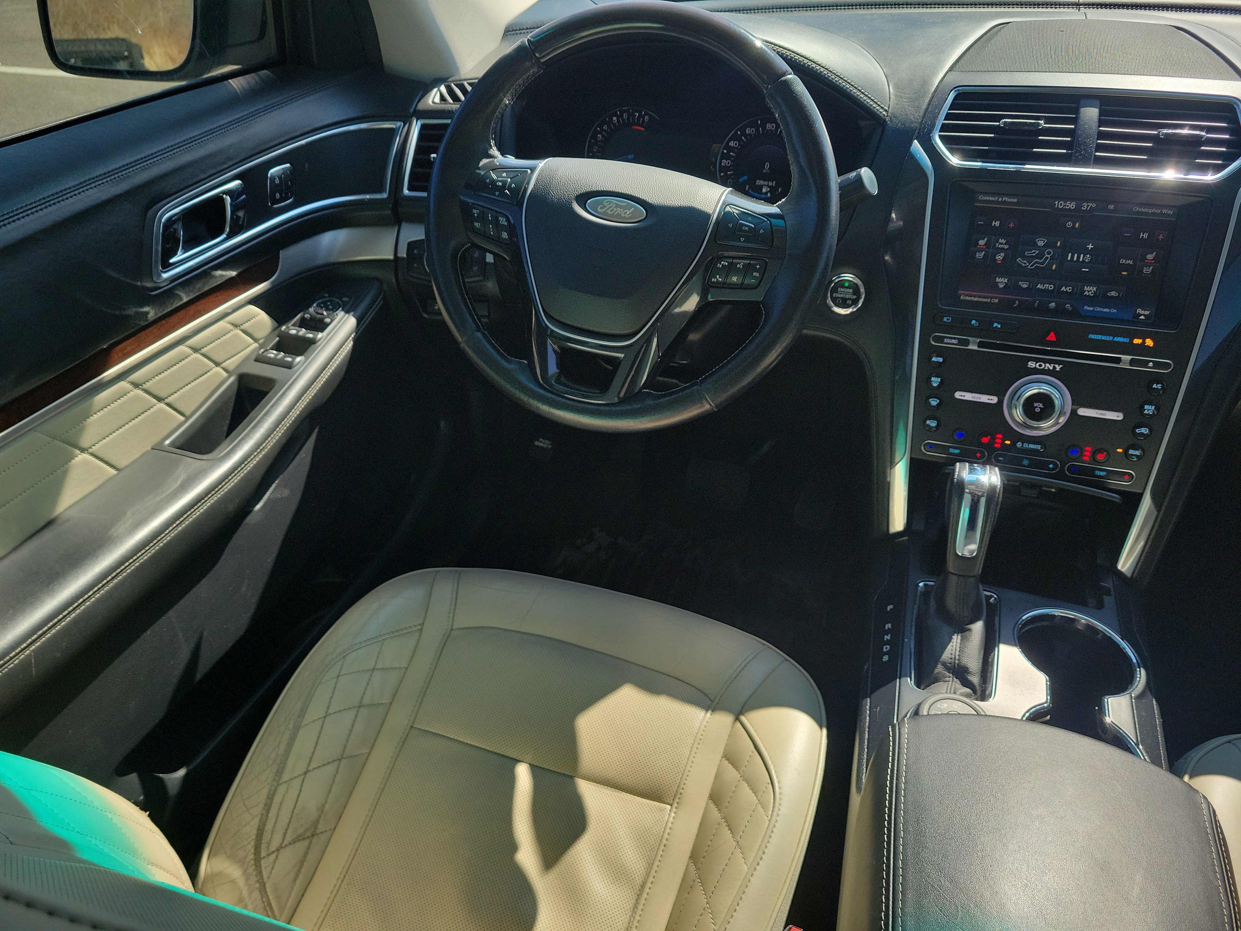 Used 2016 Ford Explorer Platinum image 15