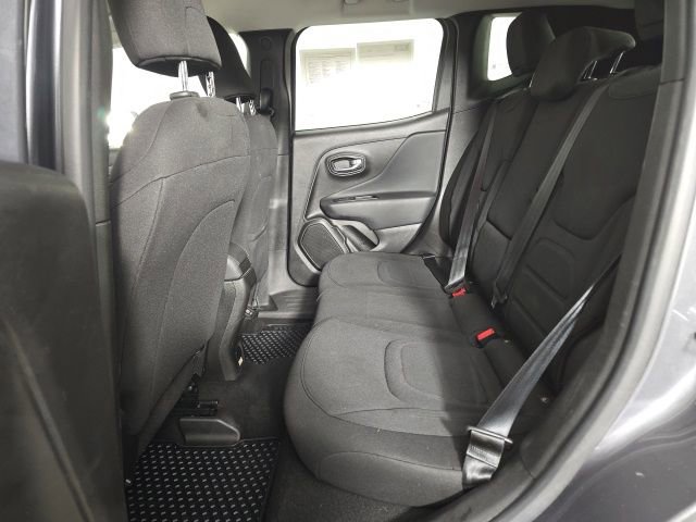 Used 2022 Jeep Renegade Latitude w/ Convenience Group image 24