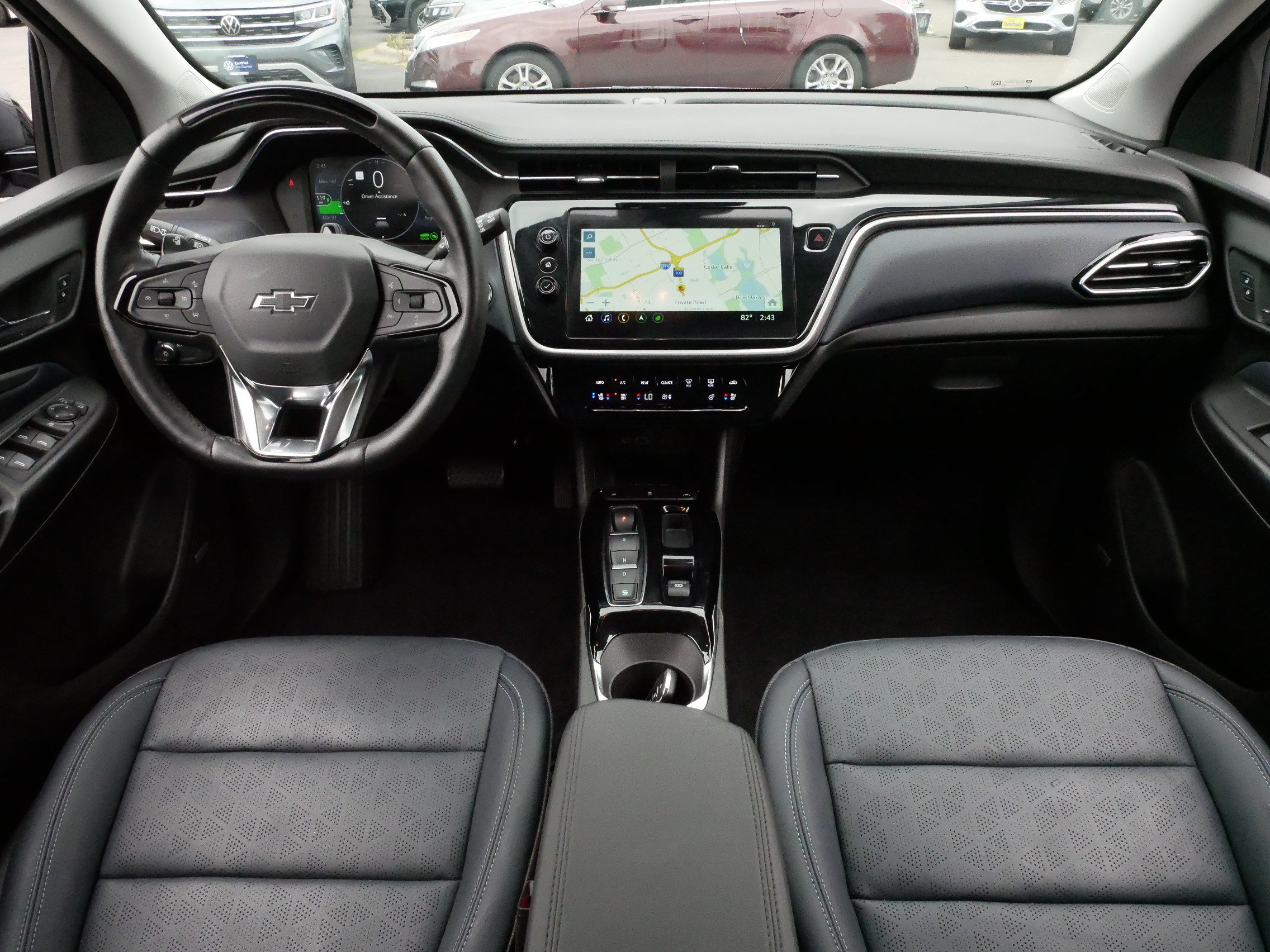 Used 2023 Chevrolet Bolt EUV Premier w/ Sun & Sound Package FWD image 10