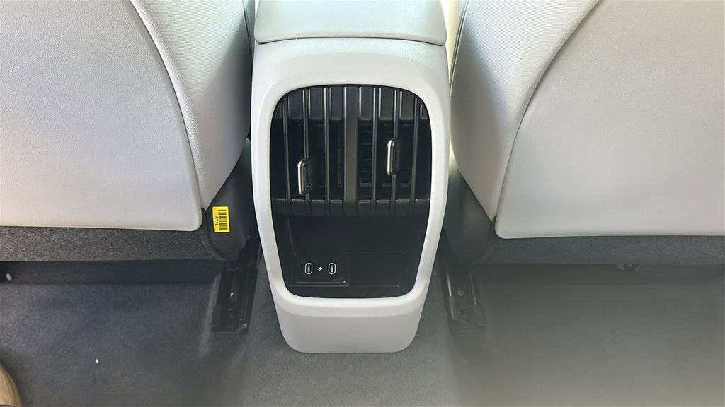 Certified 2025 Hyundai Kona SEL image 31