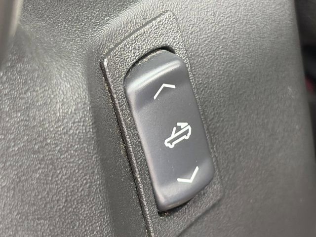 Used 2005 Chevrolet Corvette Convertible w/ Preferred Equipment Group image 21