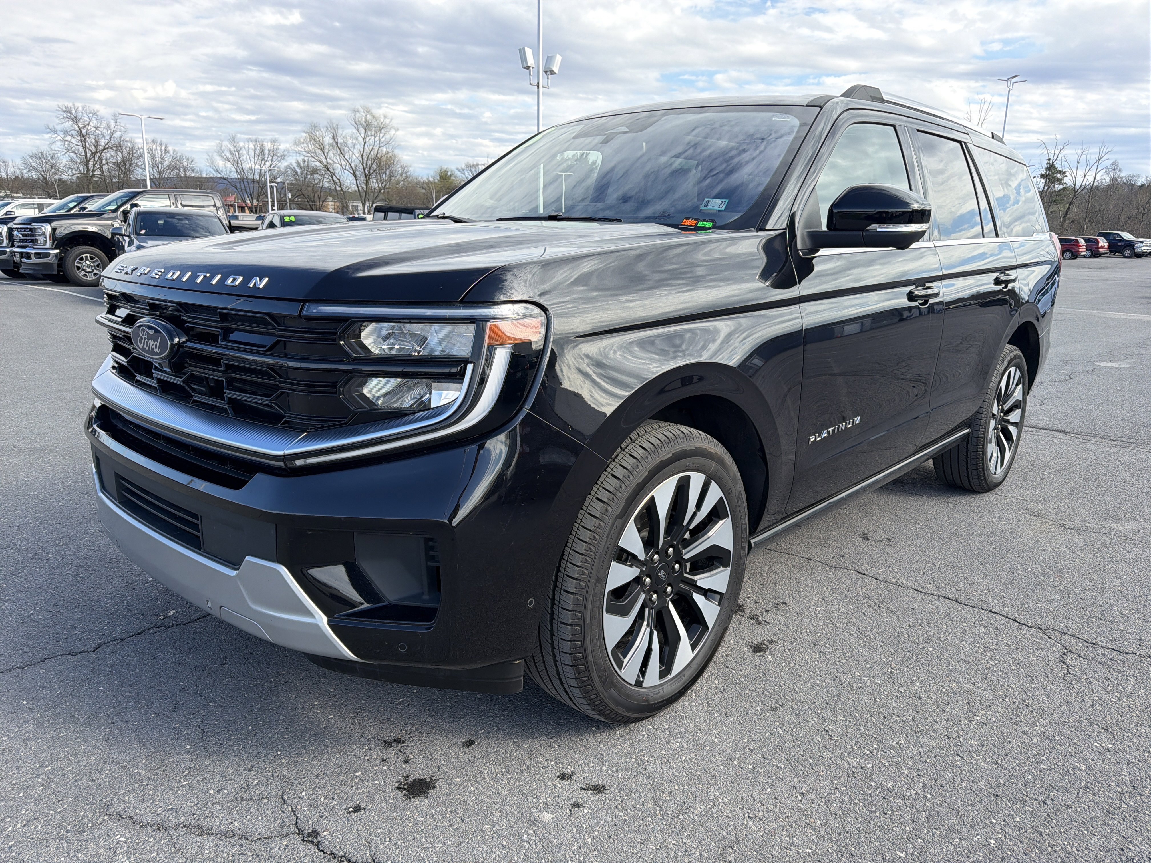 Certified 2025 Ford Expedition Platinum w/ Driver's Package image 8