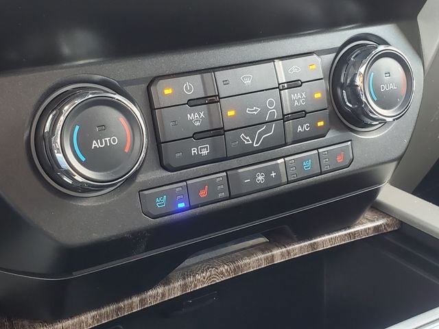Used 2019 Ford F250 Lariat w/ Lariat Ultimate Package AWD/4WD image 18