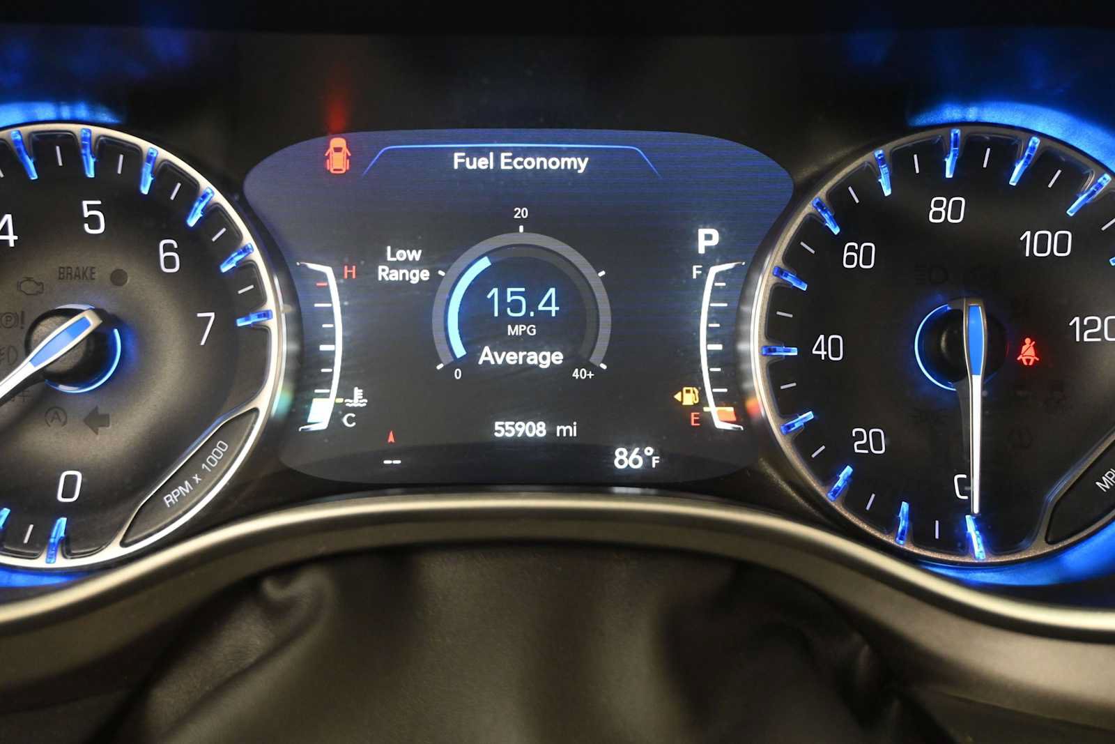 Used 2024 Chrysler Pacifica Touring-L FWD image 22