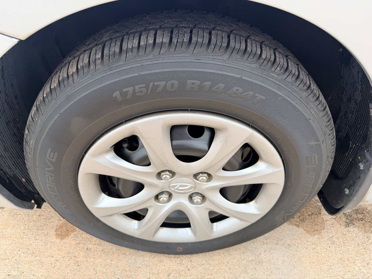 Used 2013 Hyundai Accent GLS image 18