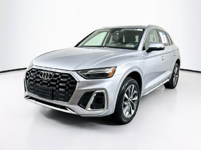 Used 2023 Audi Q5 2.0T Premium Plus w/ Premium Plus Package AWD/4WD image 3
