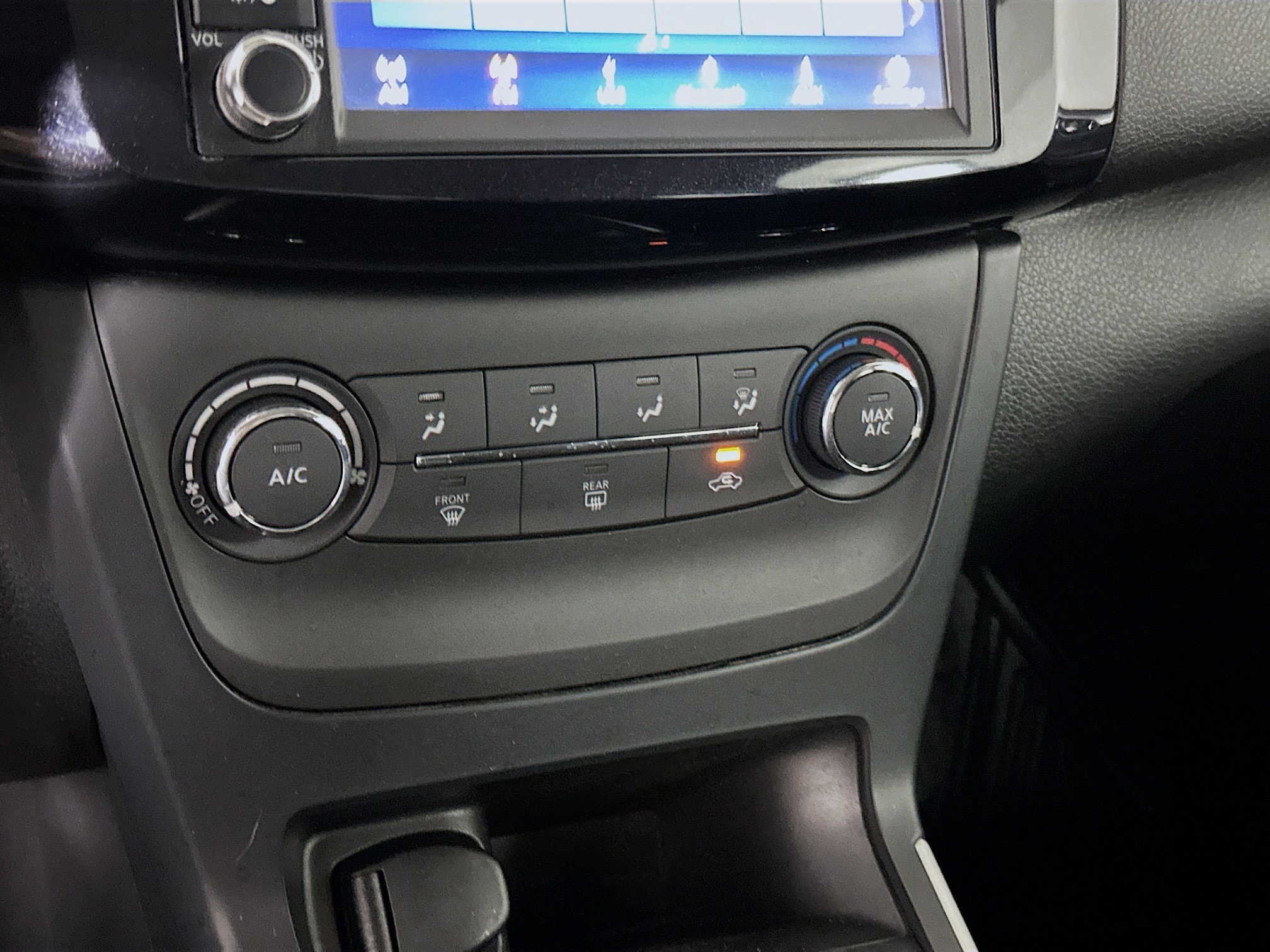 Used 2019 Nissan Sentra S image 23