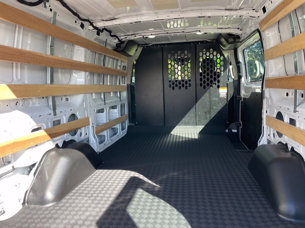 Used 2025 Ford Transit 250 Low Roof w/ Exterior Upgrade Package RWD image 9