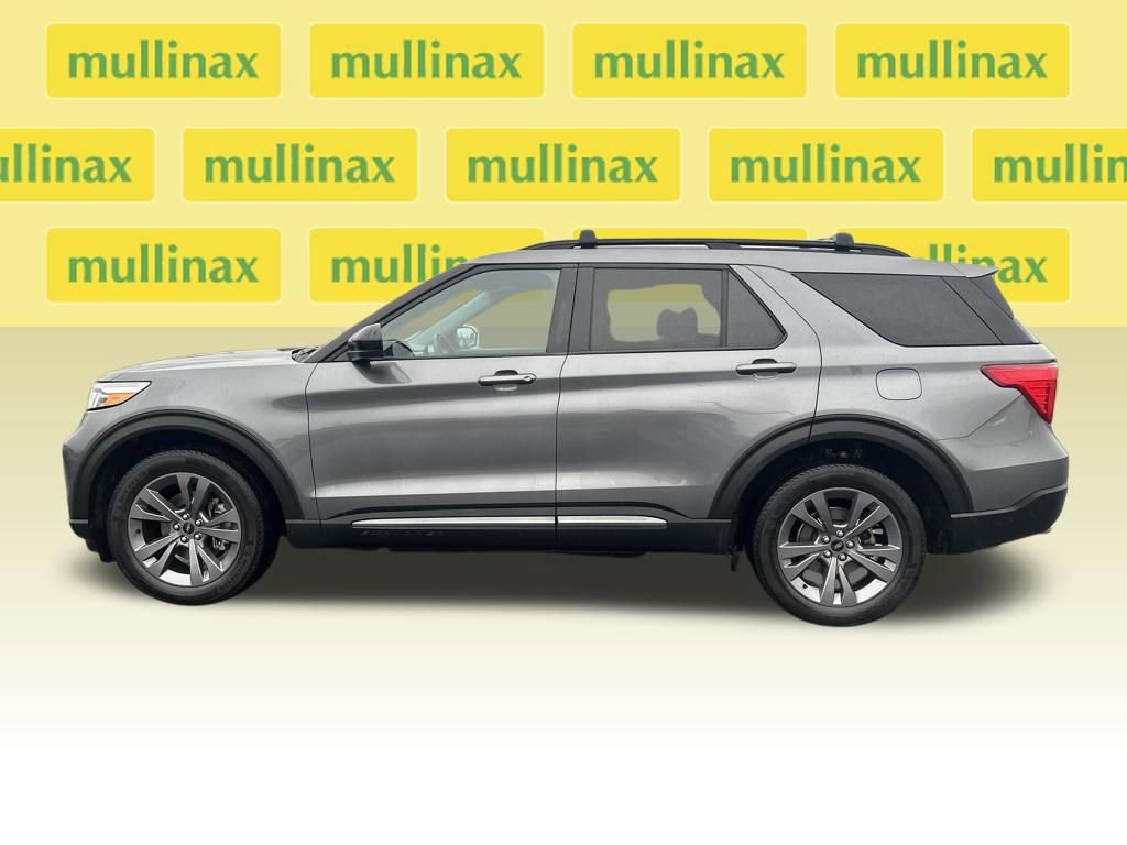 Certified 2022 Ford Explorer XLT w/ Equipment Group 202A image 23
