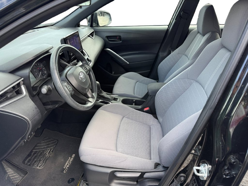 Used 2023 Toyota Corolla Cross AWD Hybrid image 10