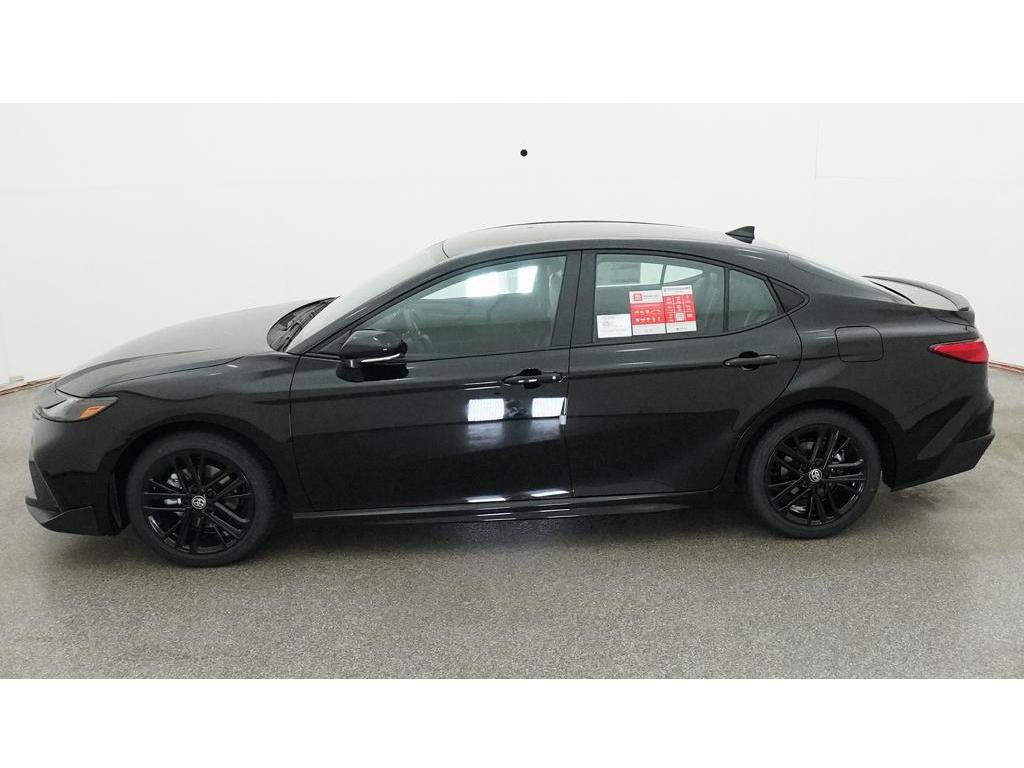 New 2026 Toyota Camry SE FWD image 4