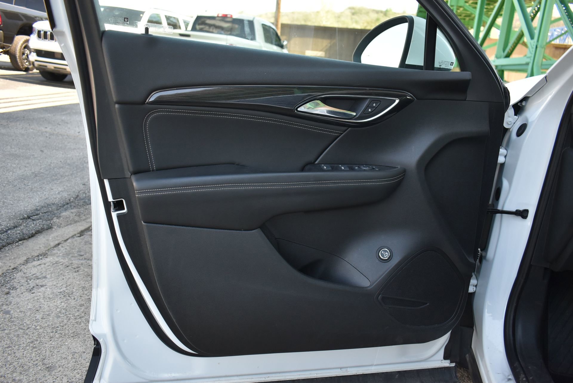 Used 2022 Buick Envision Preferred FWD image 11
