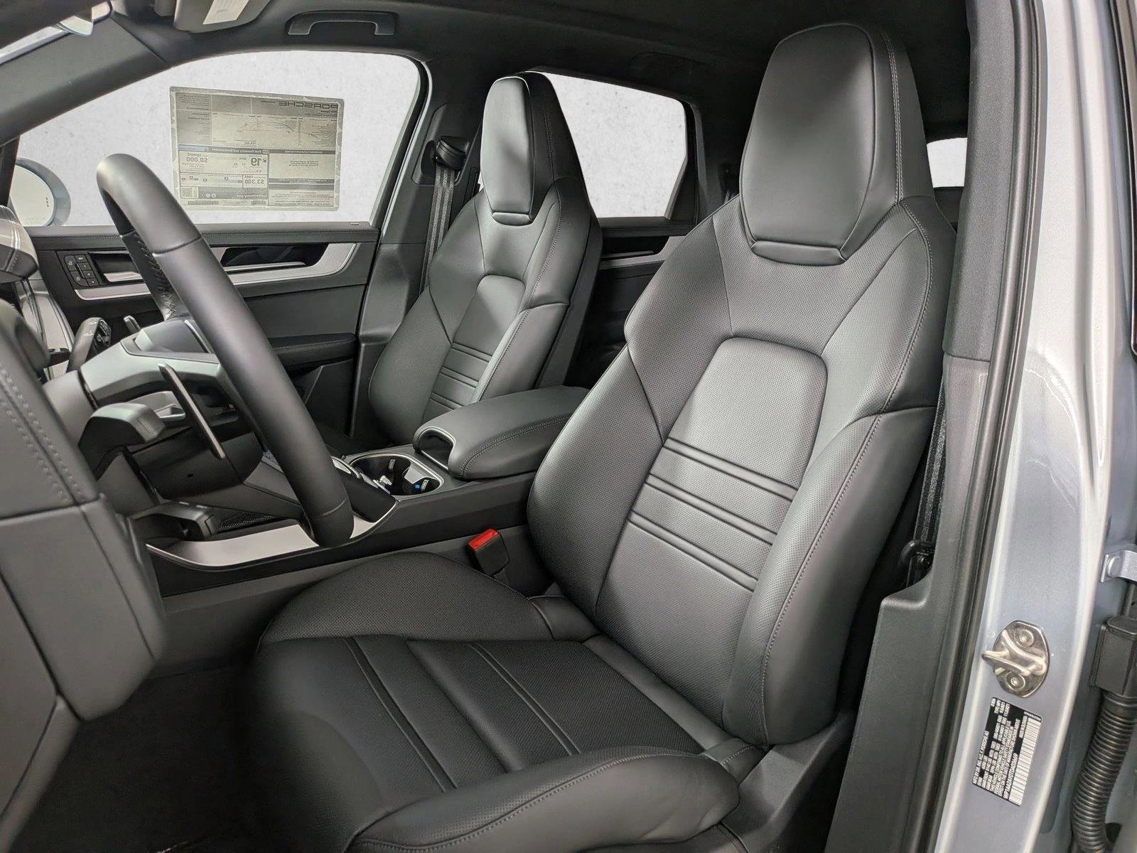 New 2026 Porsche Cayenne AWD/4WD image 5