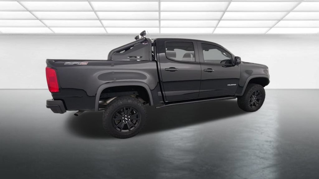 Used 2019 Chevrolet Colorado ZR2 w/ ZR2 Midnight Special Edition AWD/4WD image 8