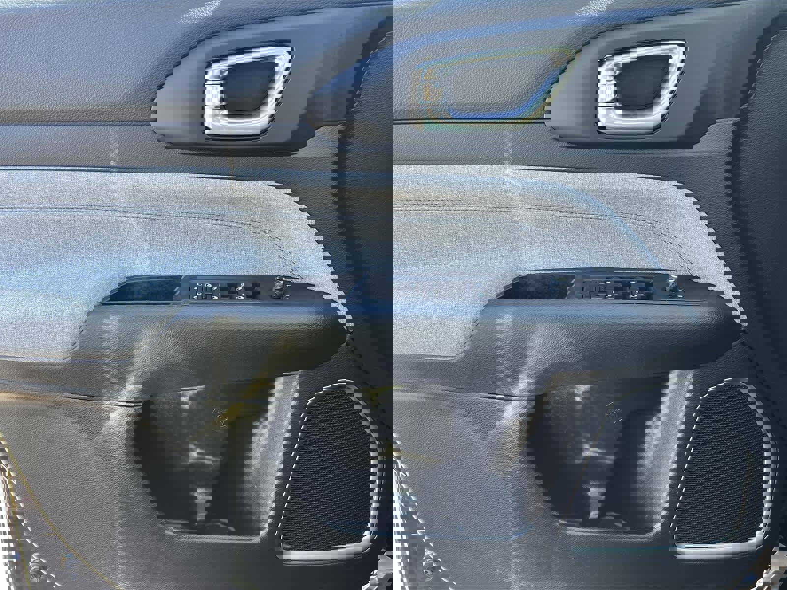 Used 2024 Jeep Compass Latitude image 22