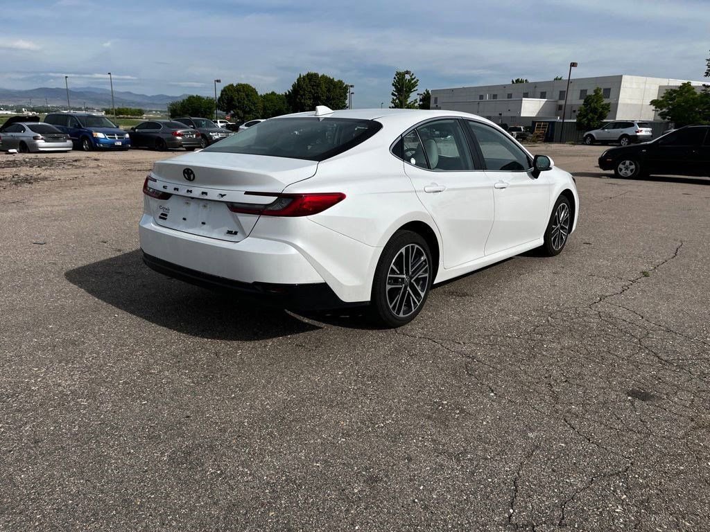 Used 2026 Toyota Camry XLE AWD/4WD image 5