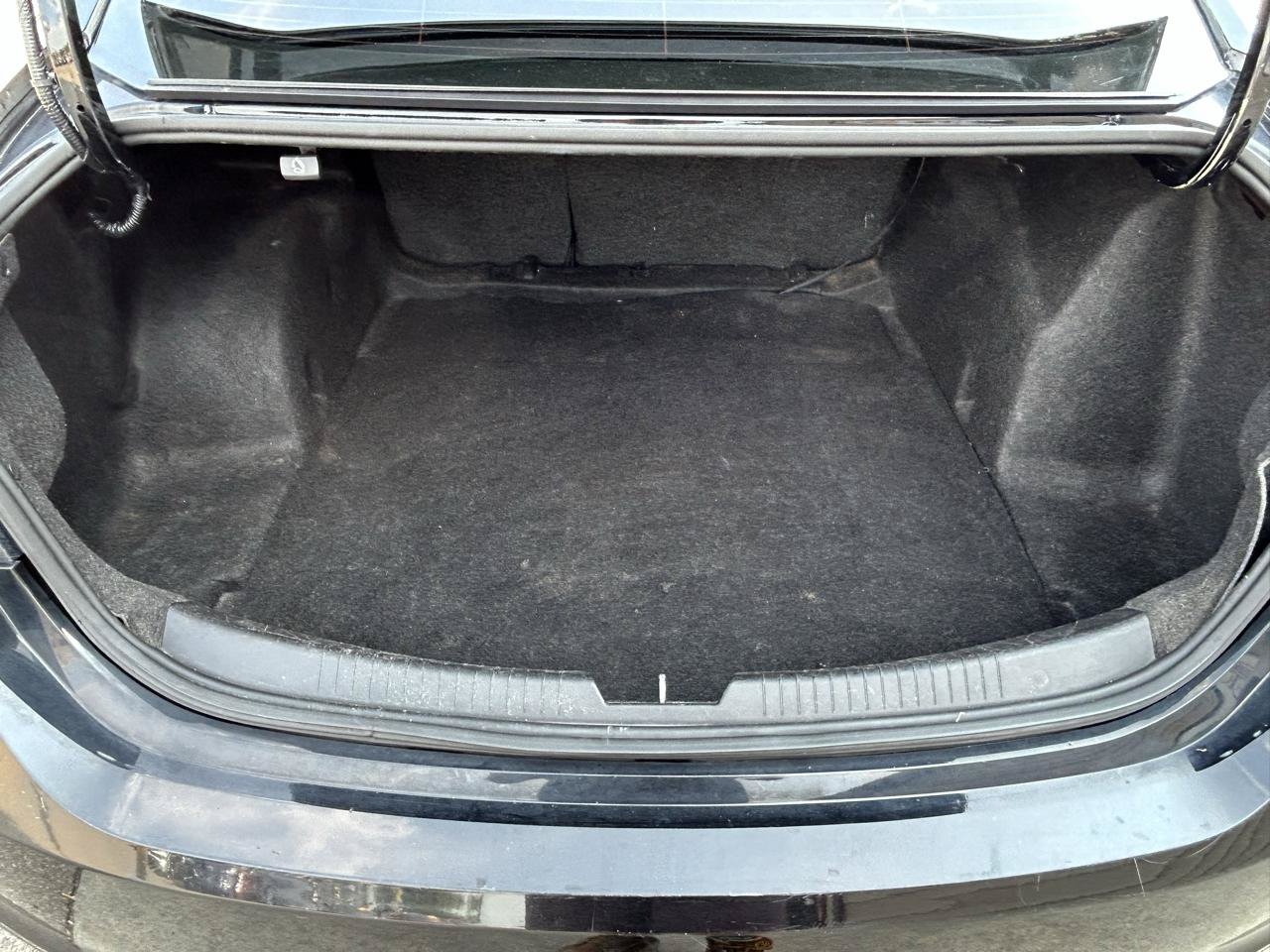 Used 2020 Chevrolet Malibu LT FWD image 17