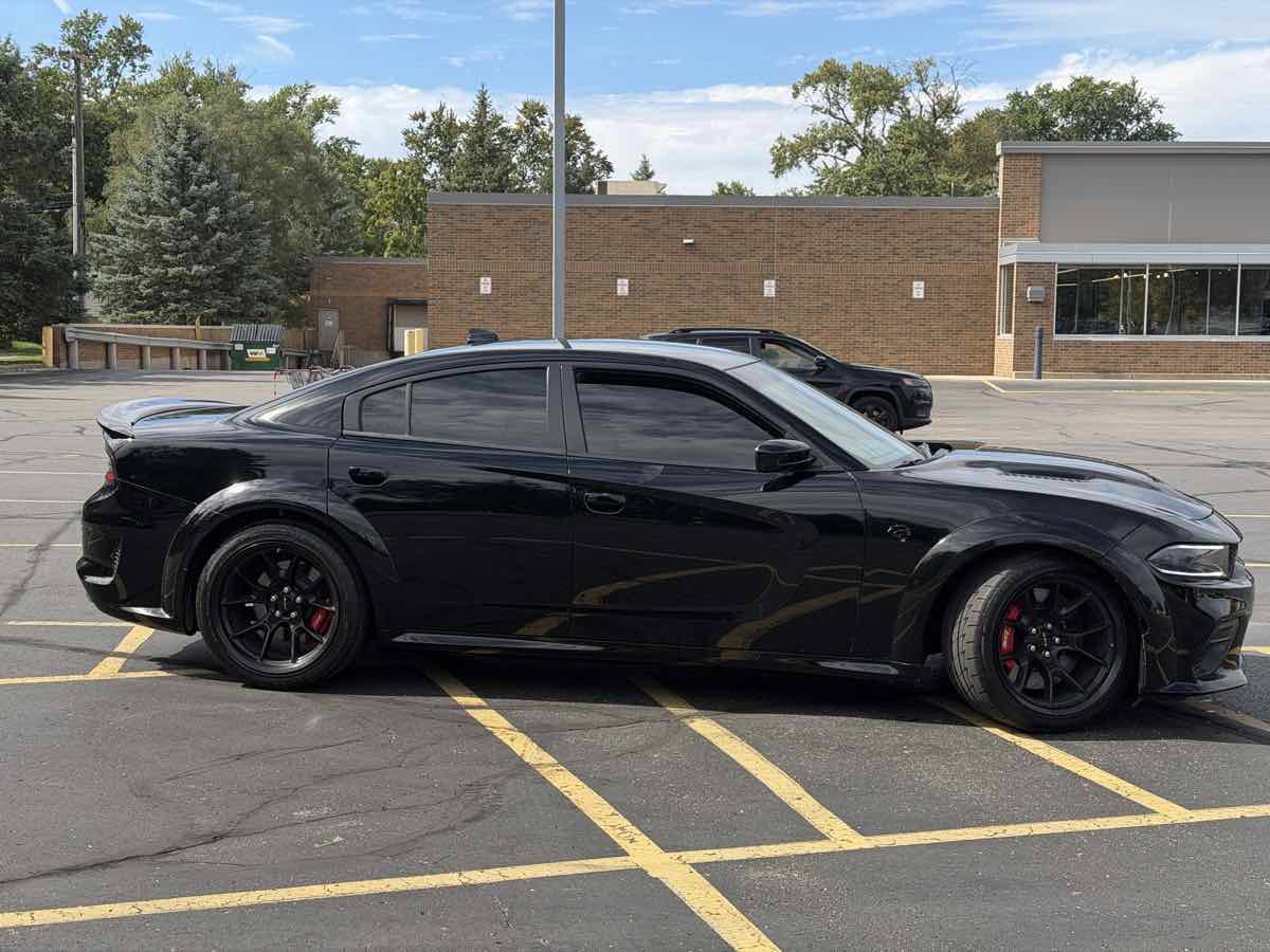 Used 2021 Dodge Charger SRT Hellcat RWD image 4