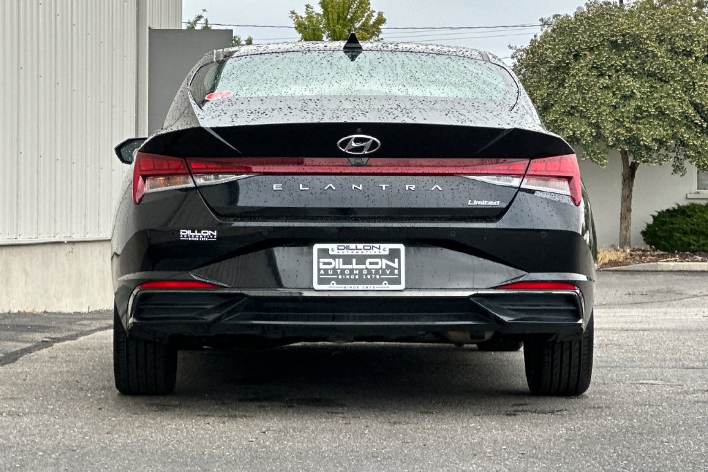 Used 2023 Hyundai Elantra Limited FWD image 7