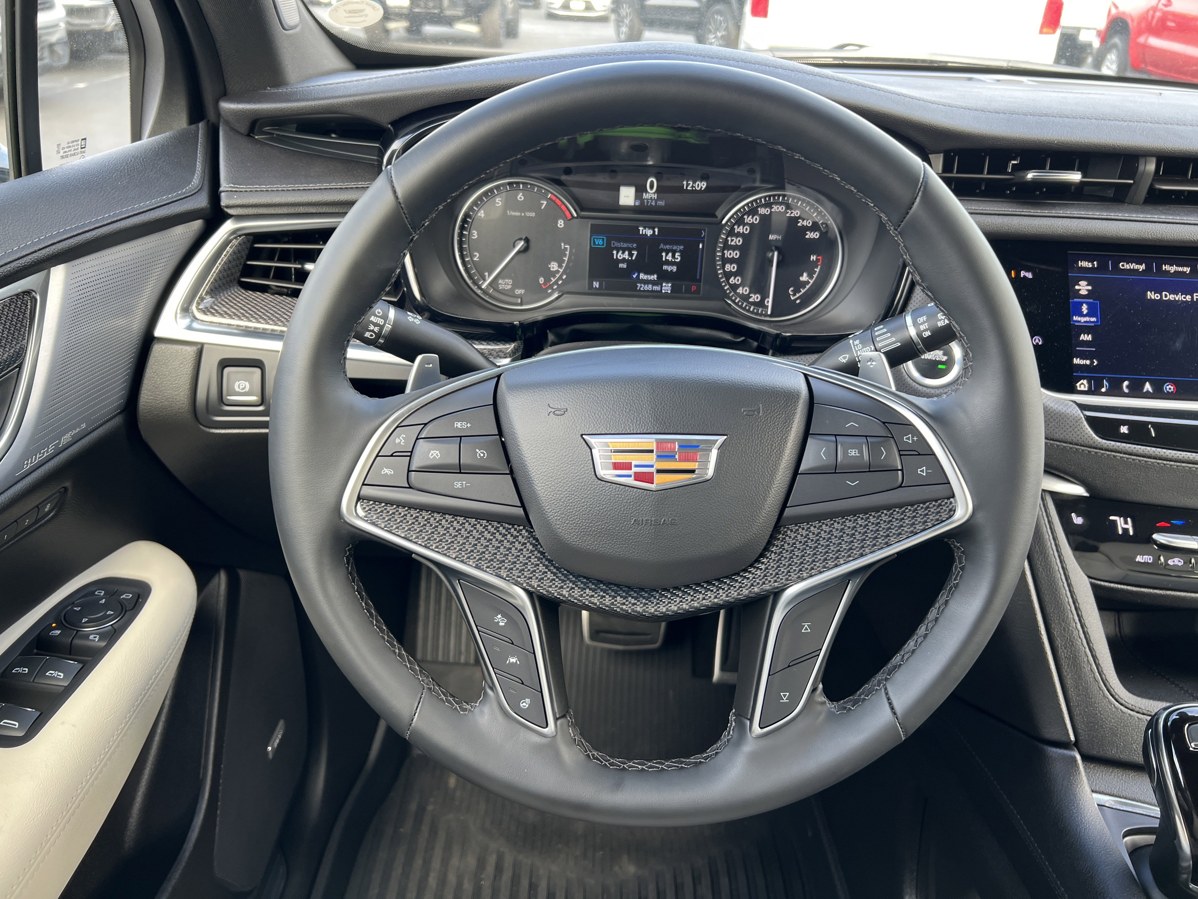 Used 2025 Cadillac XT5 Sportv image 28